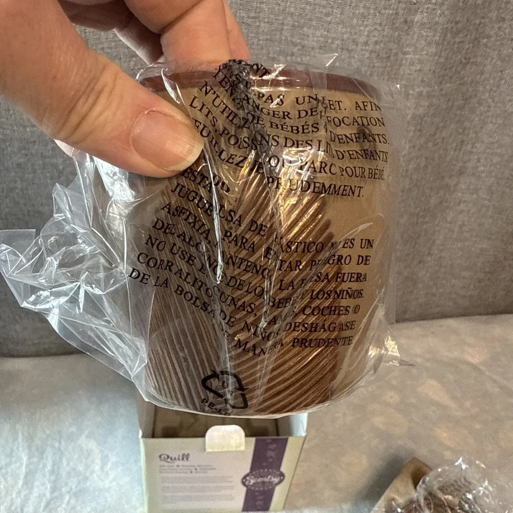 NEW Scentsy QUILL Wax Warmer Mid Size Brown 2010‎ RETIRED MSW-QUIL